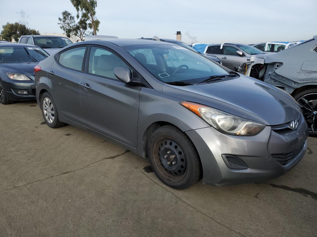 Photo 3 VIN: 5NPDH4AE1CH128458 - HYUNDAI ELANTRA 