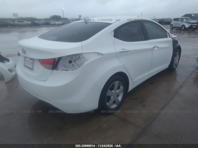 Photo 3 VIN: 5NPDH4AE1CH134888 - HYUNDAI ELANTRA 