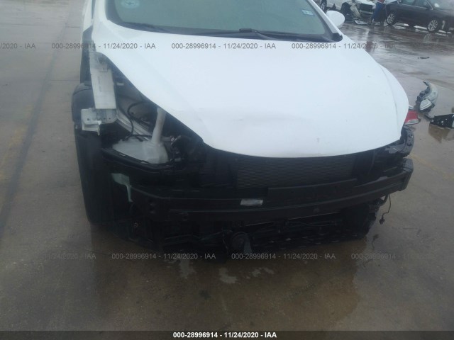 Photo 5 VIN: 5NPDH4AE1CH134888 - HYUNDAI ELANTRA 