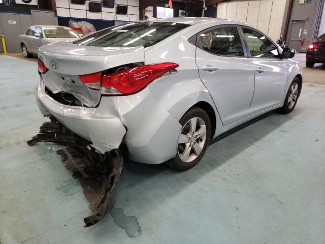 Photo 3 VIN: 5NPDH4AE1CH134972 - HYUNDAI ELANTRA 