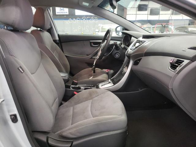 Photo 4 VIN: 5NPDH4AE1CH134972 - HYUNDAI ELANTRA 