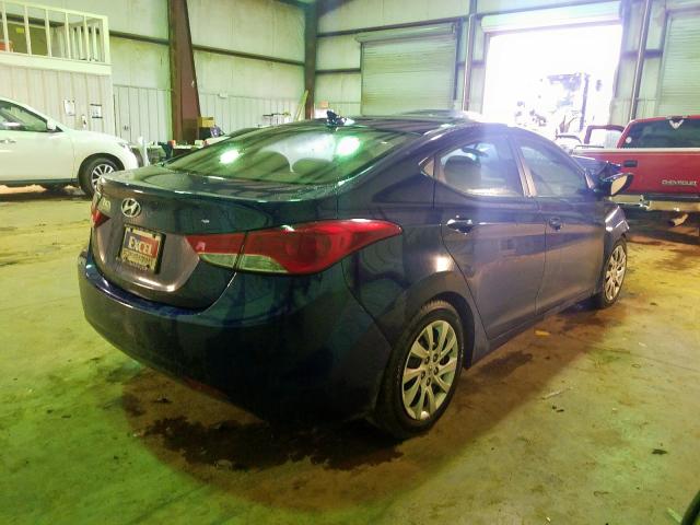 Photo 3 VIN: 5NPDH4AE1CH137208 - HYUNDAI ELANTRA GL 