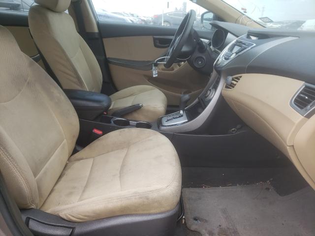 Photo 4 VIN: 5NPDH4AE1CH139895 - HYUNDAI ELANTRA GL 