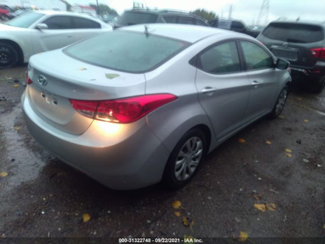 Photo 3 VIN: 5NPDH4AE1CH140612 - HYUNDAI ELANTRA 