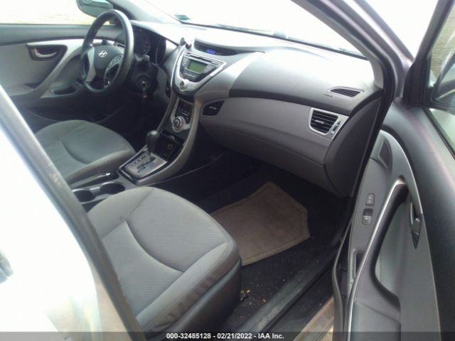 Photo 4 VIN: 5NPDH4AE1CH141517 - HYUNDAI ELANTRA 