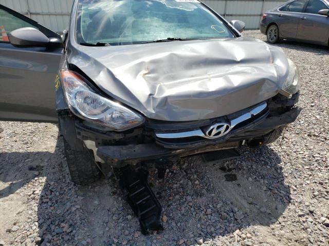 Photo 8 VIN: 5NPDH4AE1CH146328 - HYUNDAI ELANTRA GL 