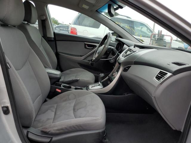 Photo 4 VIN: 5NPDH4AE1DH158738 - HYUNDAI ELANTRA GL 