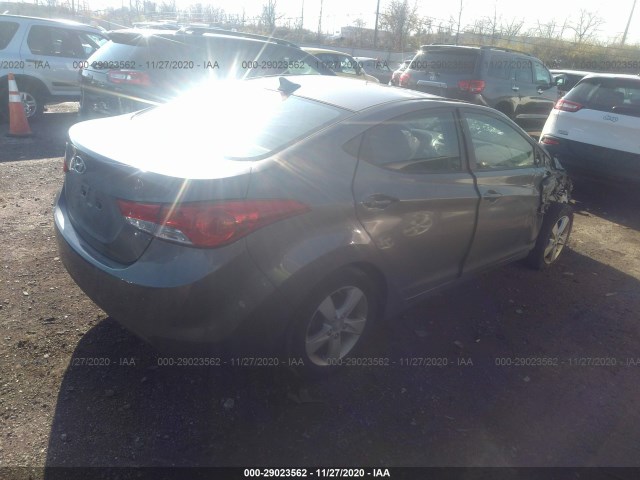 Photo 3 VIN: 5NPDH4AE1DH163602 - HYUNDAI ELANTRA 