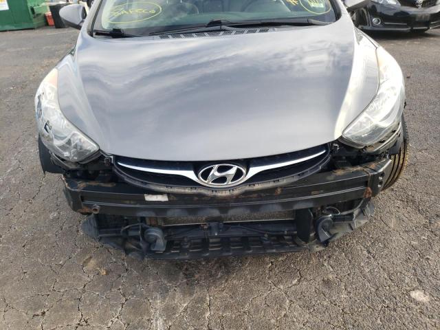 Photo 8 VIN: 5NPDH4AE1DH185423 - HYUNDAI ELANTRA 