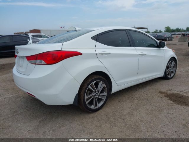 Photo 3 VIN: 5NPDH4AE1DH210398 - HYUNDAI ELANTRA 