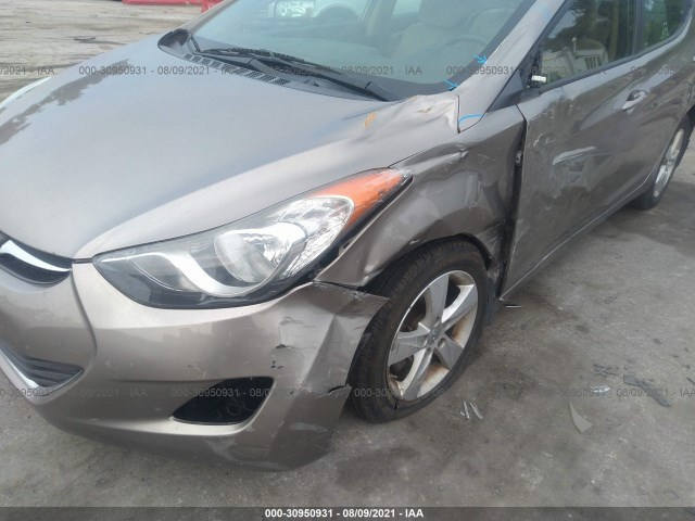 Photo 5 VIN: 5NPDH4AE1DH213057 - HYUNDAI ELANTRA 