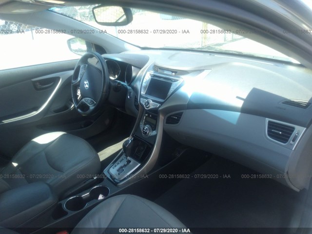 Photo 4 VIN: 5NPDH4AE1DH227850 - HYUNDAI ELANTRA 