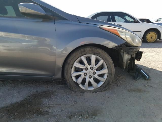 Photo 8 VIN: 5NPDH4AE1DH228044 - HYUNDAI ELANTRA 