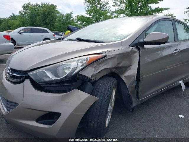 Photo 5 VIN: 5NPDH4AE1DH245846 - HYUNDAI ELANTRA 