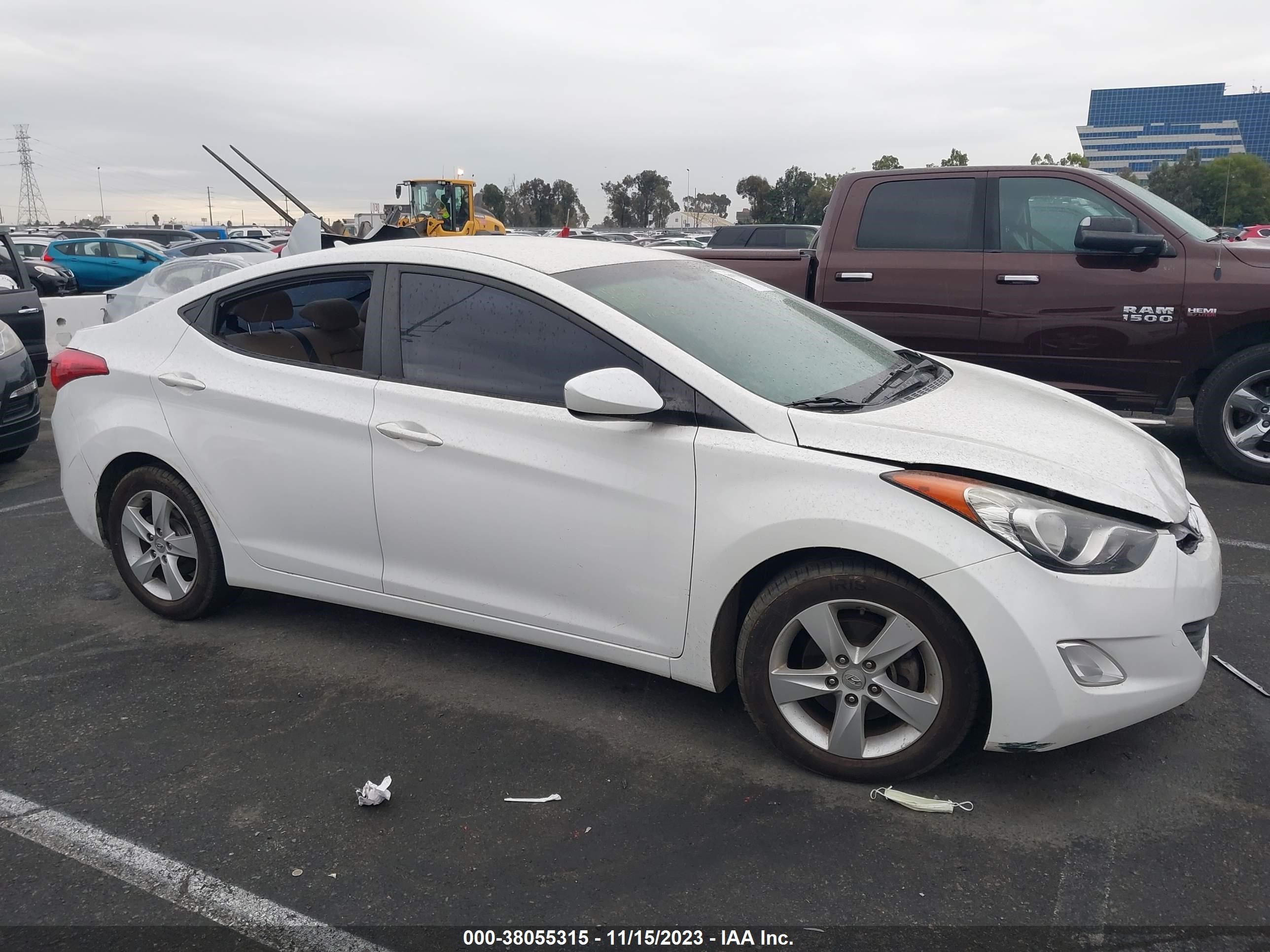 Photo 11 VIN: 5NPDH4AE1DH248150 - HYUNDAI ELANTRA 