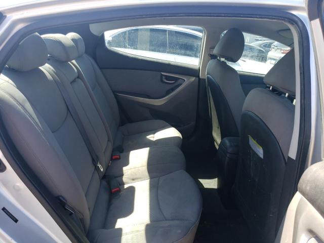 Photo 9 VIN: 5NPDH4AE1DH256393 - HYUNDAI ELANTRA 