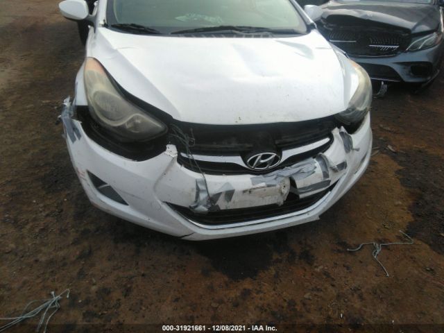 Photo 5 VIN: 5NPDH4AE1DH258807 - HYUNDAI ELANTRA 