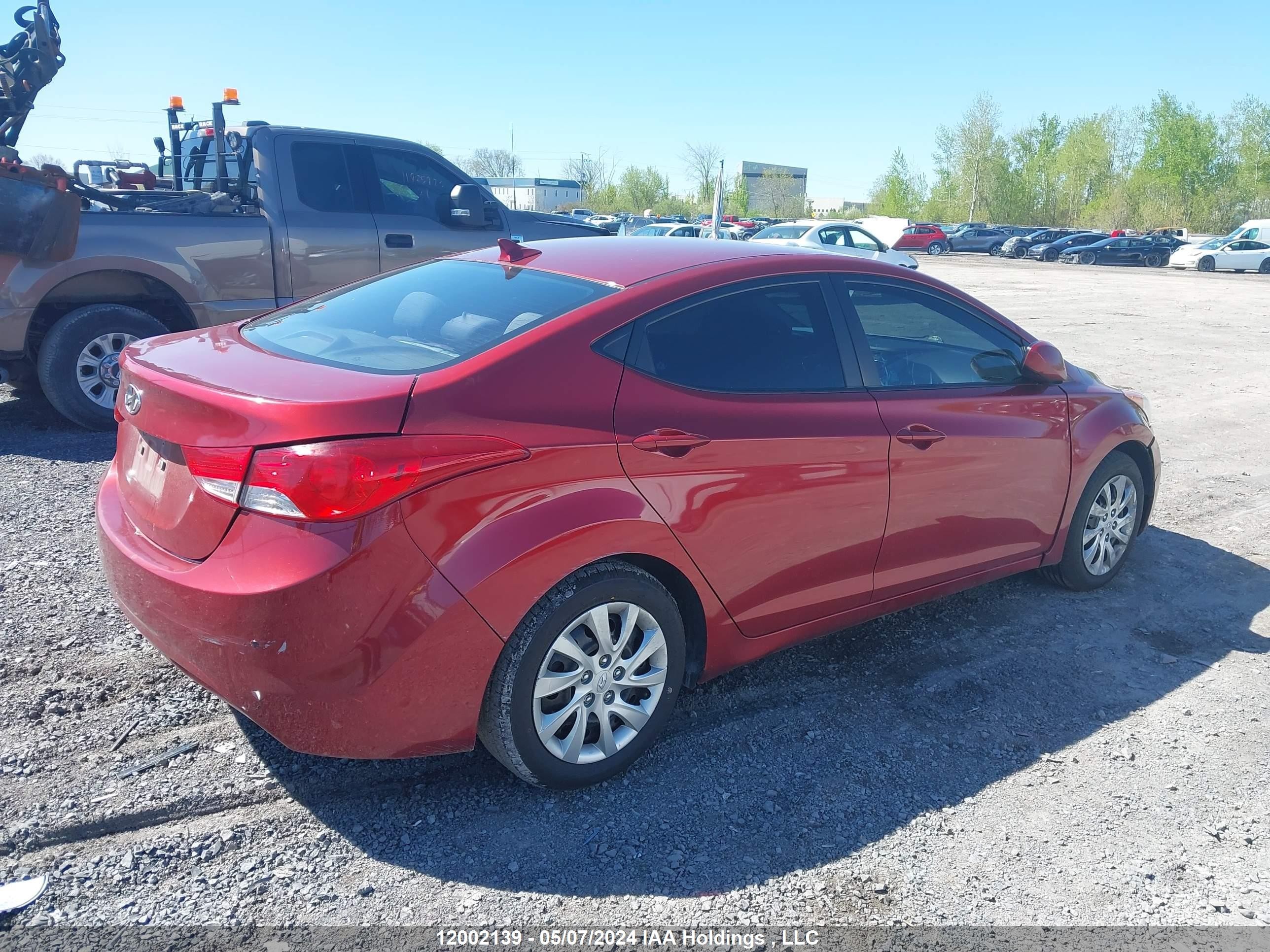 Photo 3 VIN: 5NPDH4AE1DH268172 - HYUNDAI ELANTRA 