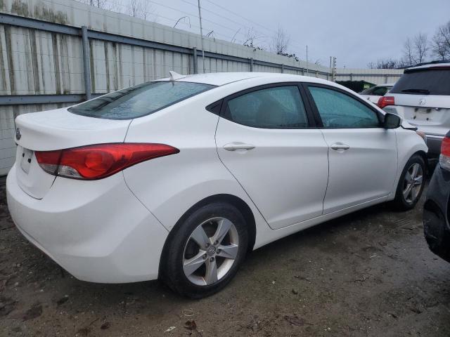 Photo 2 VIN: 5NPDH4AE1DH268236 - HYUNDAI ELANTRA 