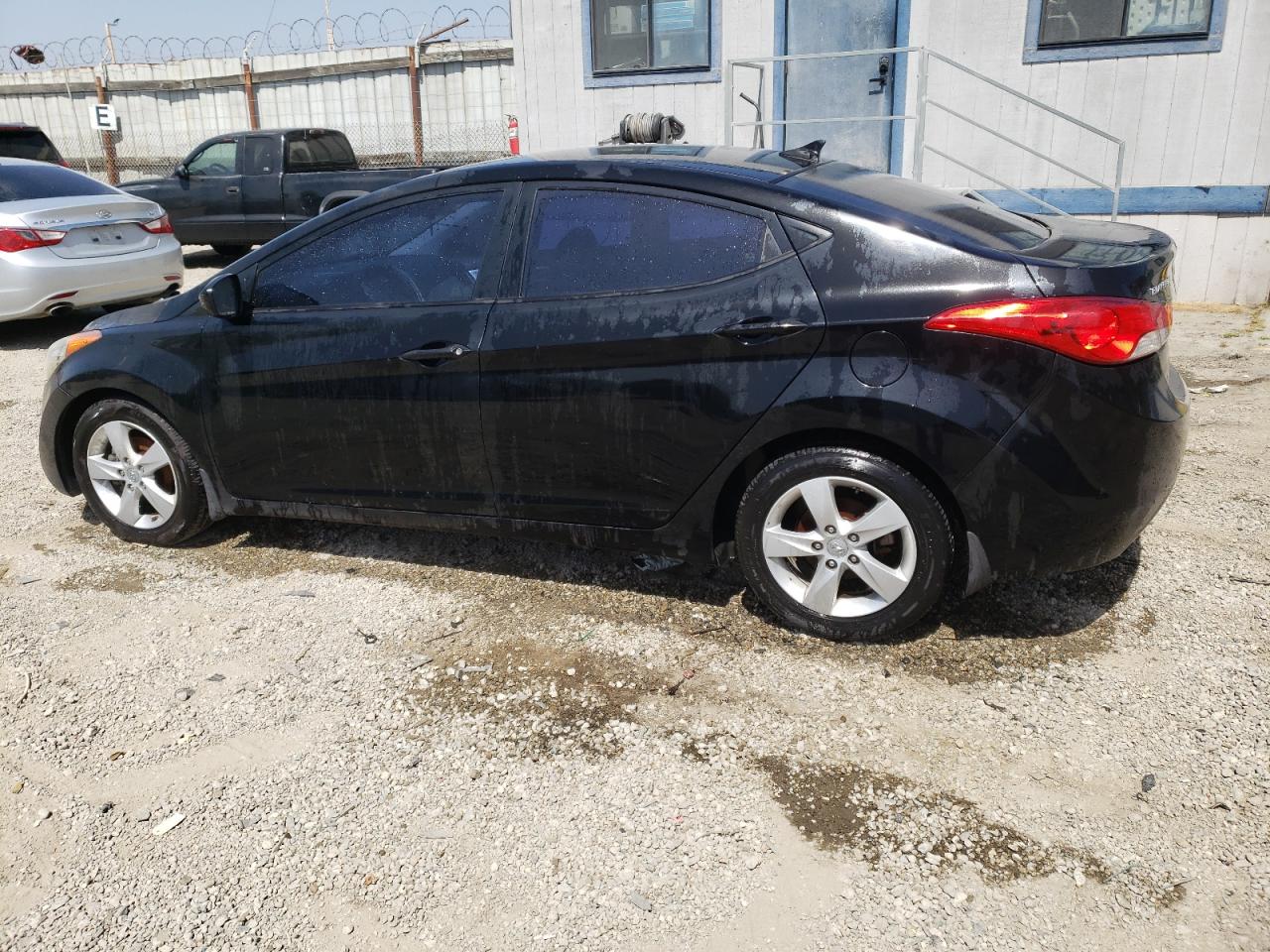 Photo 1 VIN: 5NPDH4AE1DH277275 - HYUNDAI ELANTRA 