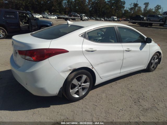 Photo 3 VIN: 5NPDH4AE1DH280189 - HYUNDAI ELANTRA 