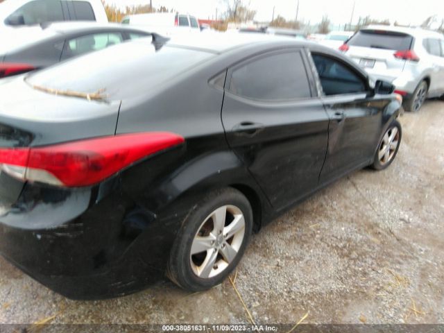 Photo 3 VIN: 5NPDH4AE1DH287708 - HYUNDAI ELANTRA 