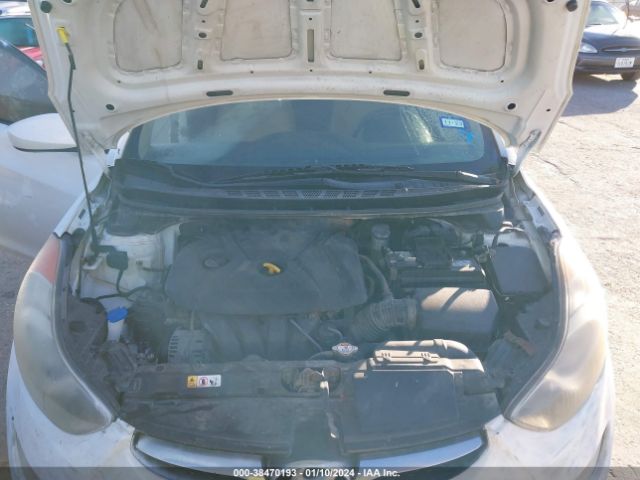 Photo 9 VIN: 5NPDH4AE1DH295548 - HYUNDAI ELANTRA 