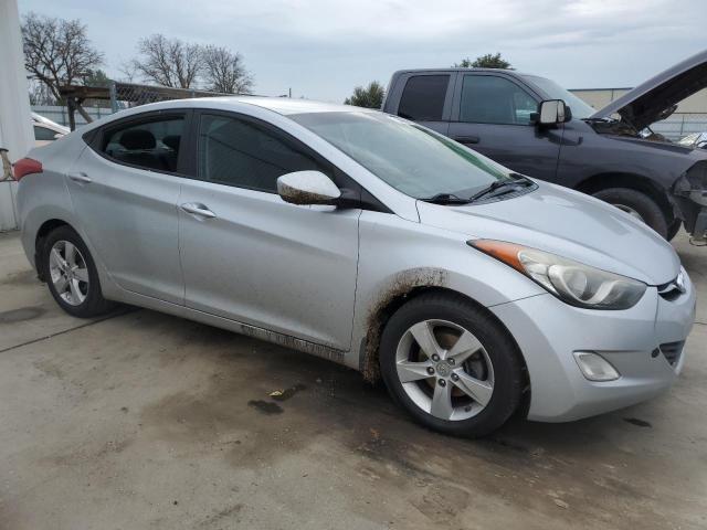 Photo 3 VIN: 5NPDH4AE1DH303261 - HYUNDAI ELANTRA 