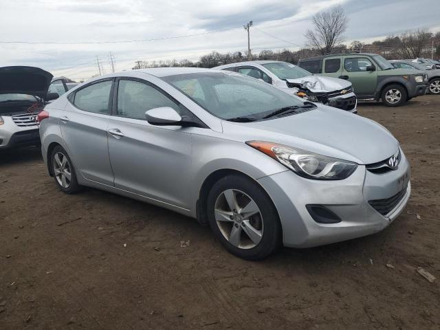 Photo 3 VIN: 5NPDH4AE1DH304362 - HYUNDAI ELANTRA 