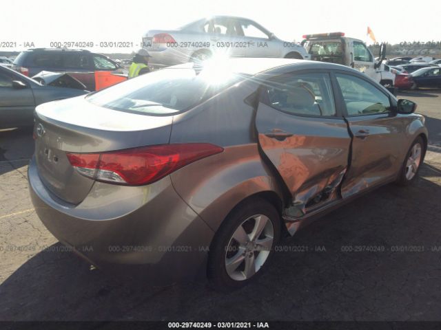 Photo 3 VIN: 5NPDH4AE1DH306550 - HYUNDAI ELANTRA 