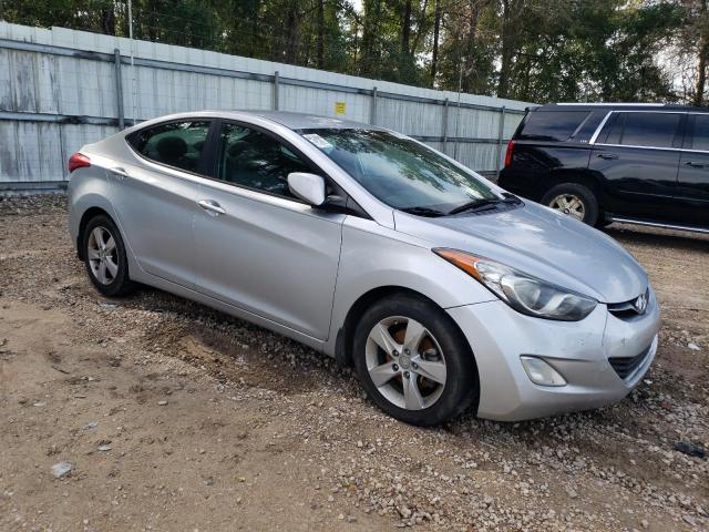 Photo 3 VIN: 5NPDH4AE1DH307214 - HYUNDAI ELANTRA 