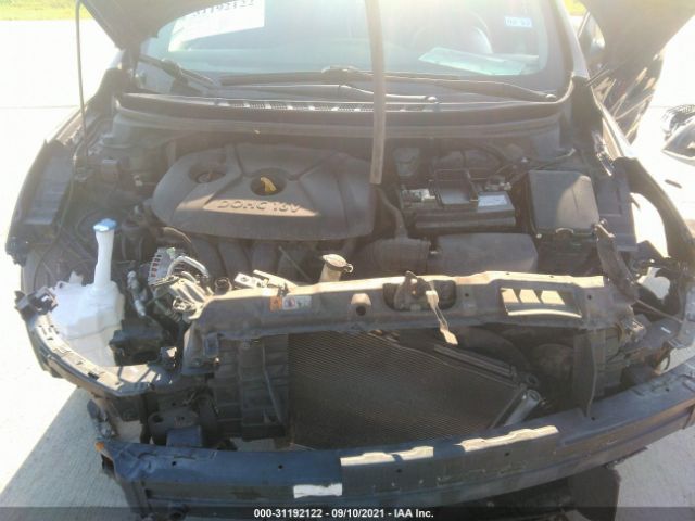 Photo 9 VIN: 5NPDH4AE1DH317466 - HYUNDAI ELANTRA 