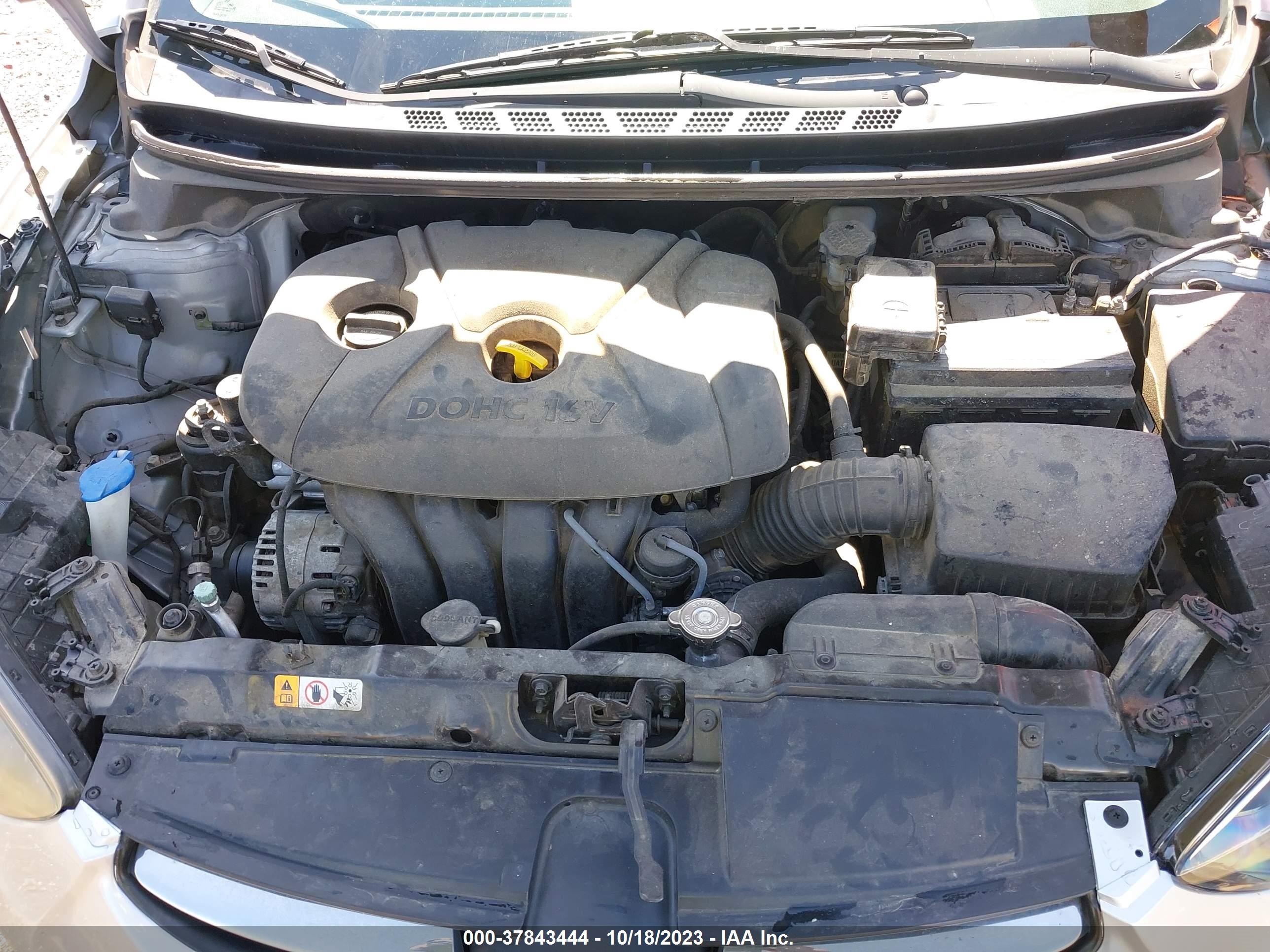 Photo 9 VIN: 5NPDH4AE1DH322313 - HYUNDAI ELANTRA 