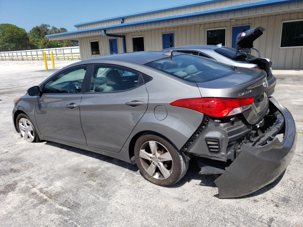 Photo 1 VIN: 5NPDH4AE1DH342335 - HYUNDAI ELANTRA 