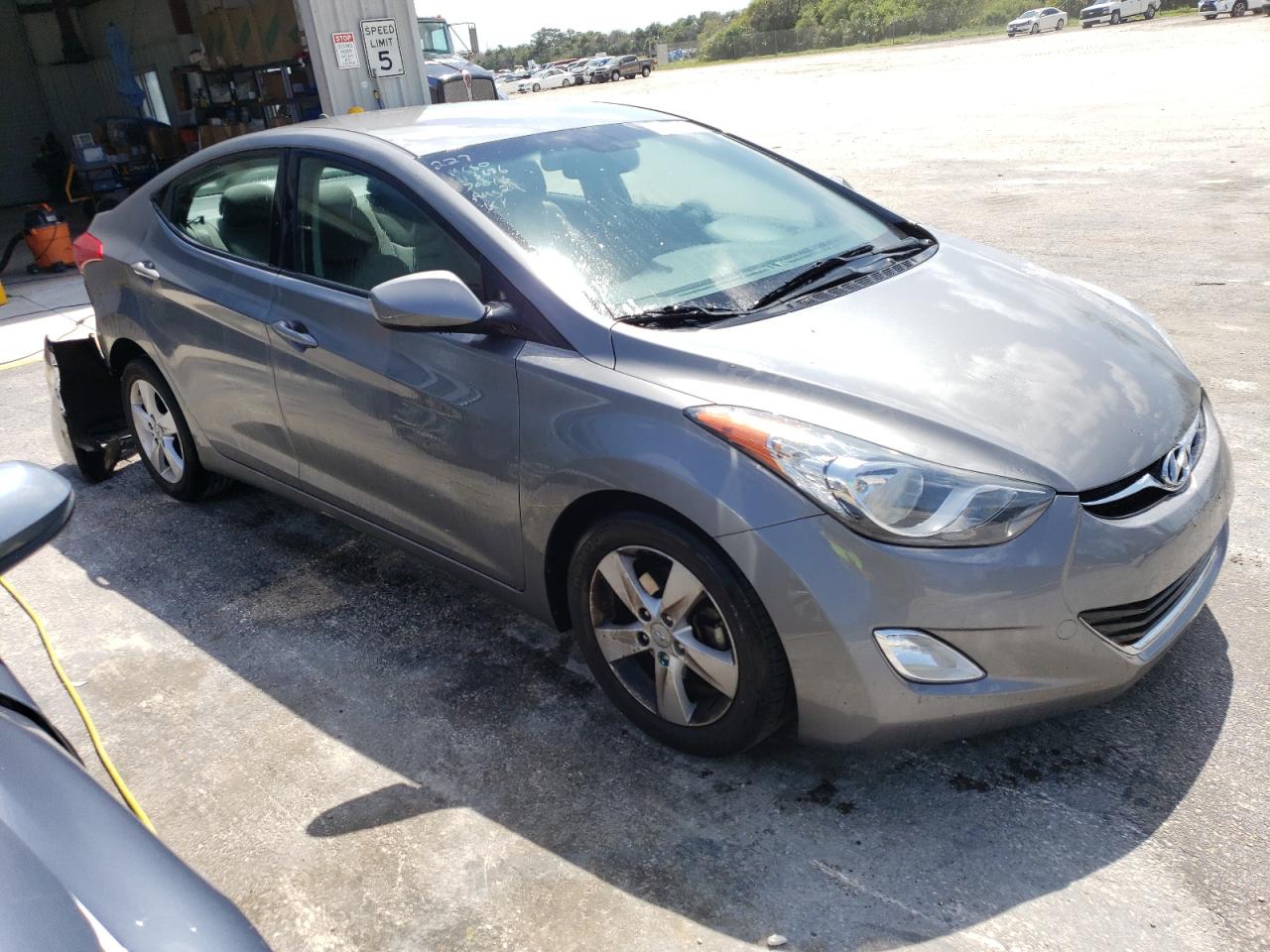 Photo 3 VIN: 5NPDH4AE1DH342335 - HYUNDAI ELANTRA 