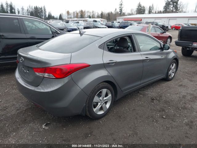 Photo 3 VIN: 5NPDH4AE1DH354503 - HYUNDAI ELANTRA 