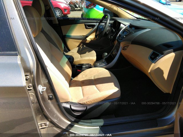 Photo 4 VIN: 5NPDH4AE1DH355585 - HYUNDAI ELANTRA 