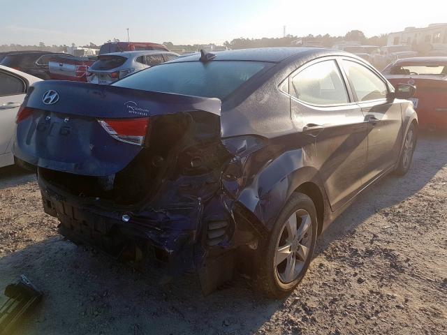 Photo 3 VIN: 5NPDH4AE1DH358647 - HYUNDAI ELANTRA GL 