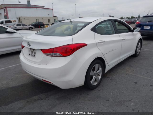 Photo 3 VIN: 5NPDH4AE1DH365467 - HYUNDAI ELANTRA 