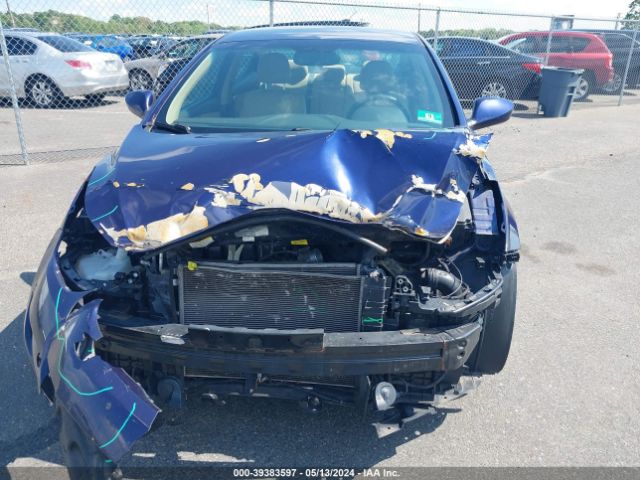 Photo 5 VIN: 5NPDH4AE1DH374069 - HYUNDAI ELANTRA 