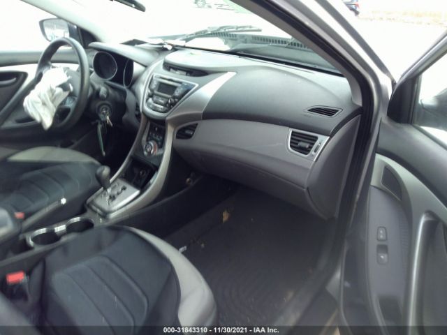 Photo 4 VIN: 5NPDH4AE1DH377540 - HYUNDAI ELANTRA 