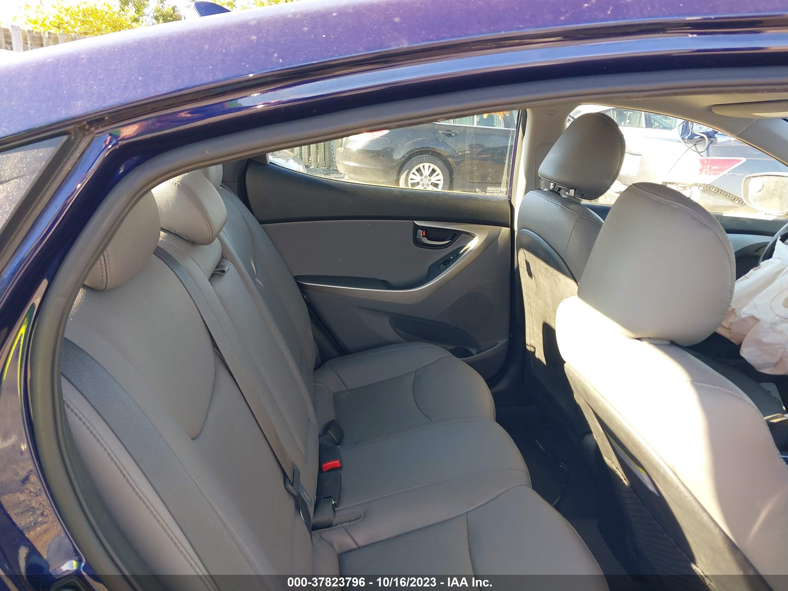 Photo 7 VIN: 5NPDH4AE1DH379160 - HYUNDAI ELANTRA 