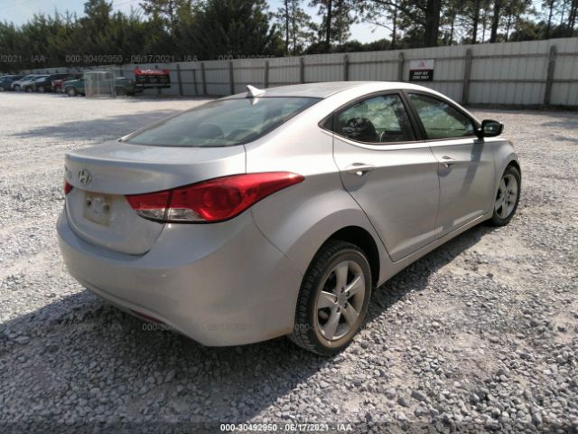 Photo 3 VIN: 5NPDH4AE1DH380356 - HYUNDAI ELANTRA 