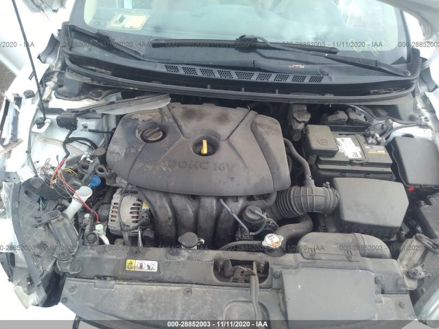 Photo 9 VIN: 5NPDH4AE1DH385458 - HYUNDAI ELANTRA 