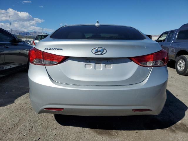 Photo 5 VIN: 5NPDH4AE1DH393592 - HYUNDAI ELANTRA 