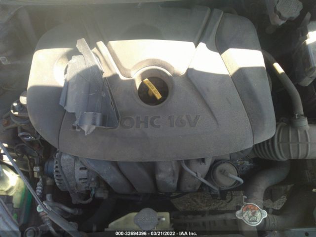 Photo 9 VIN: 5NPDH4AE1DH395925 - HYUNDAI ELANTRA 