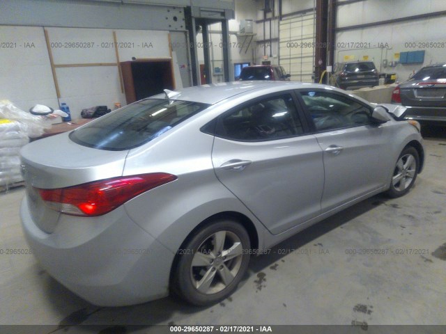 Photo 3 VIN: 5NPDH4AE1DH413047 - HYUNDAI ELANTRA 