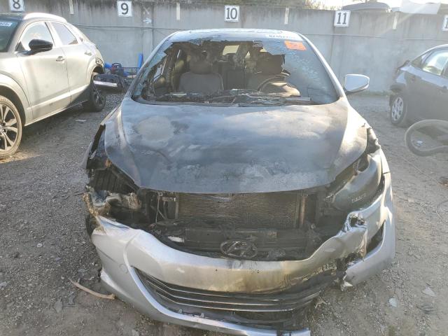 Photo 4 VIN: 5NPDH4AE1DH418832 - HYUNDAI ELANTRA 