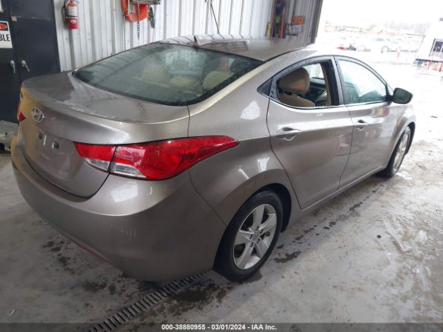 Photo 3 VIN: 5NPDH4AE1DH433606 - HYUNDAI ELANTRA 