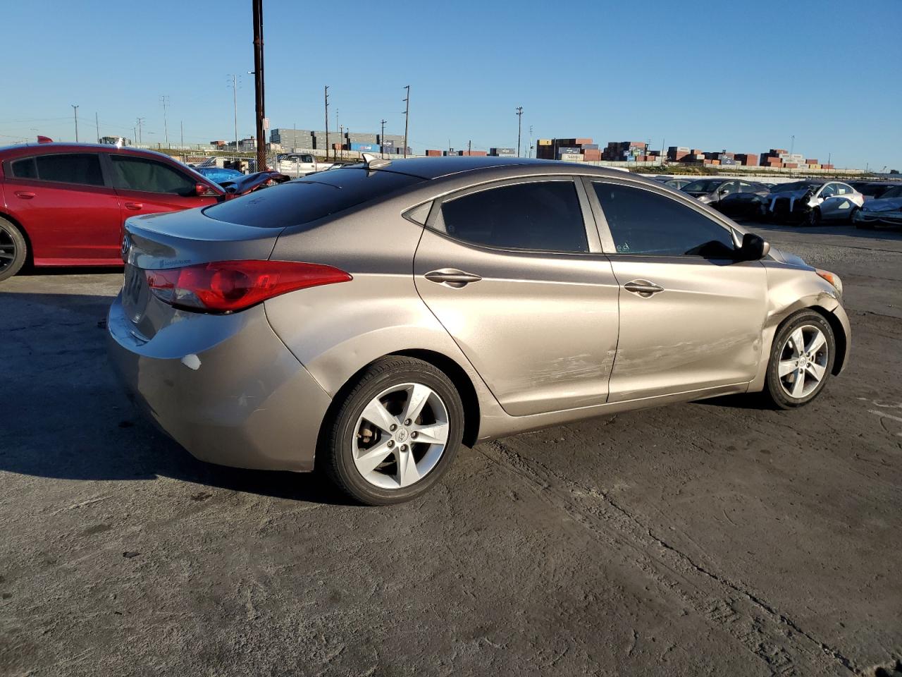 Photo 2 VIN: 5NPDH4AE1DH438840 - HYUNDAI ELANTRA 